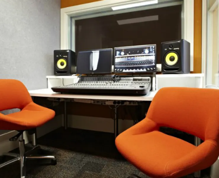 equipment in kathleen syme recording studio