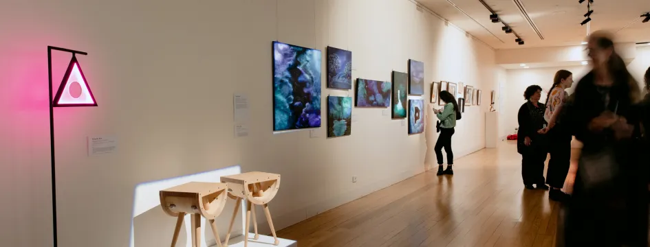 Gallery at city library showing floor space and interior format